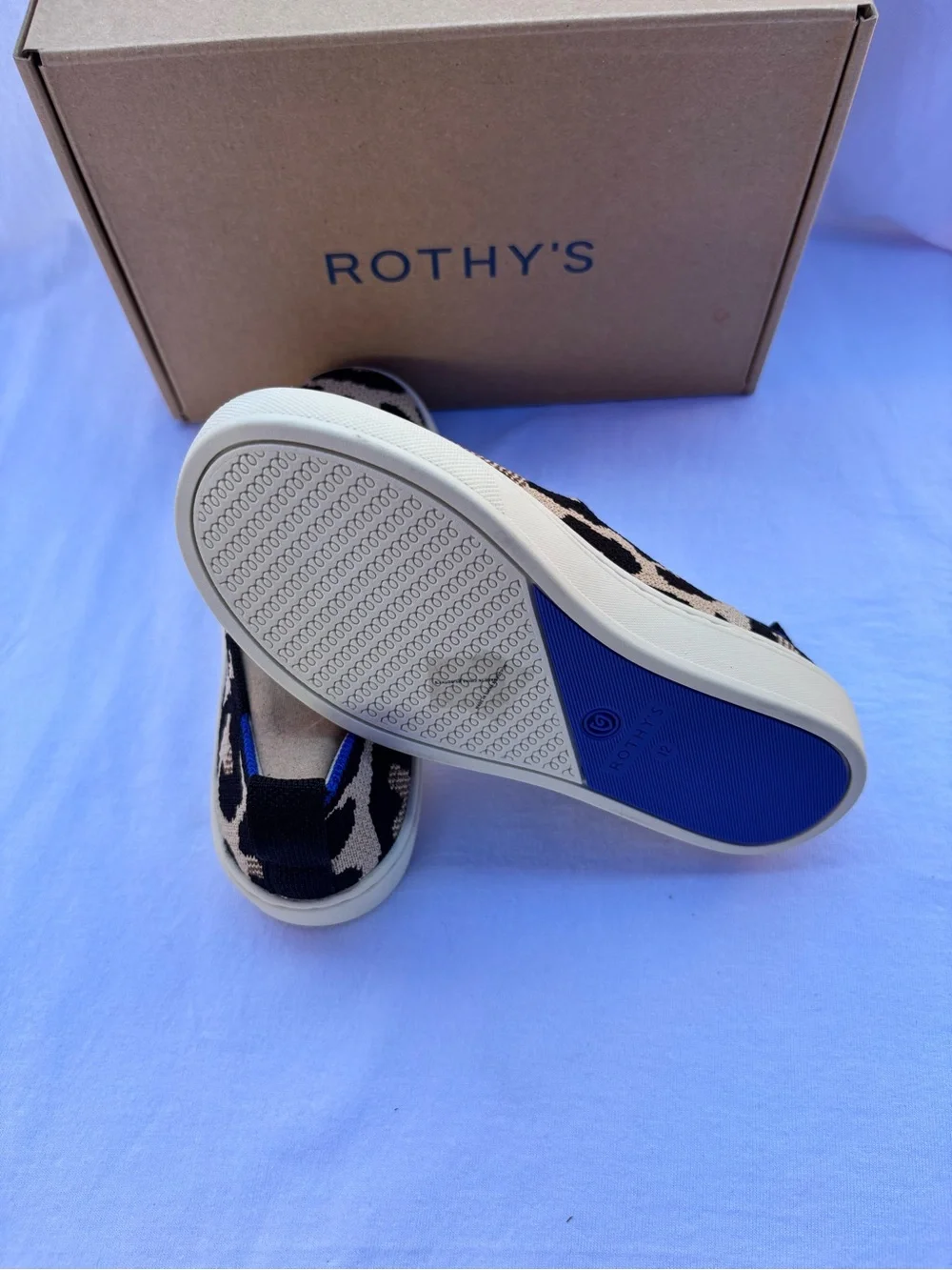 Rothys eye catching